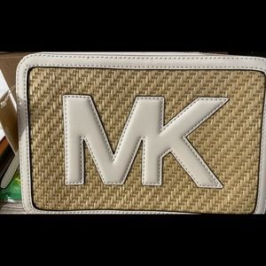 Michael Kors tan wicker tan and white purse